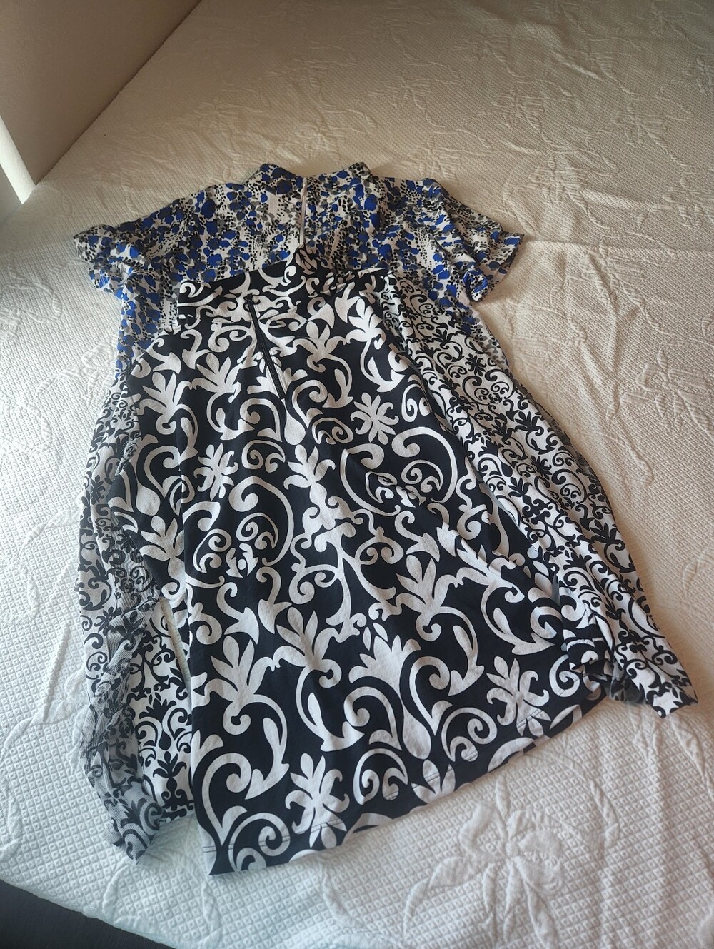 IBKUL Black and White Floral Print Women's Top with Blue Patterned Yoke Bundle